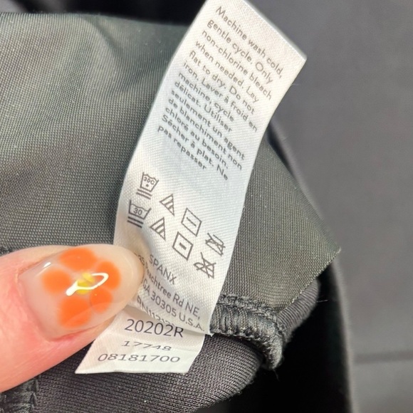 SPANX Solid Classic Grey Skinny Pants in 20202R Small - Picture 5 of 15